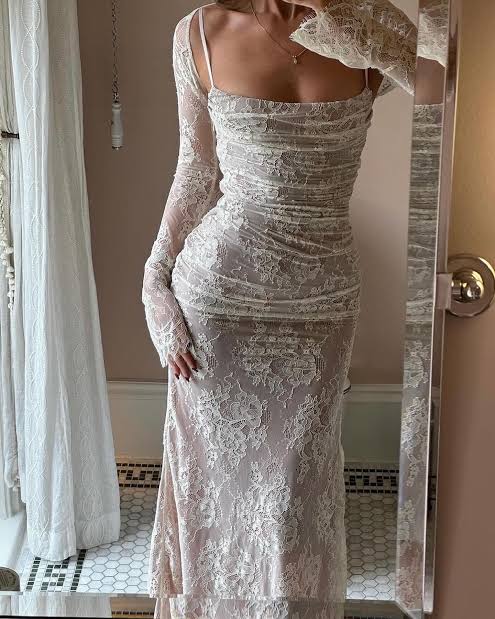 ARTEMIS' VINTAGE CREAM LACE MAXI DRESS House of CB
