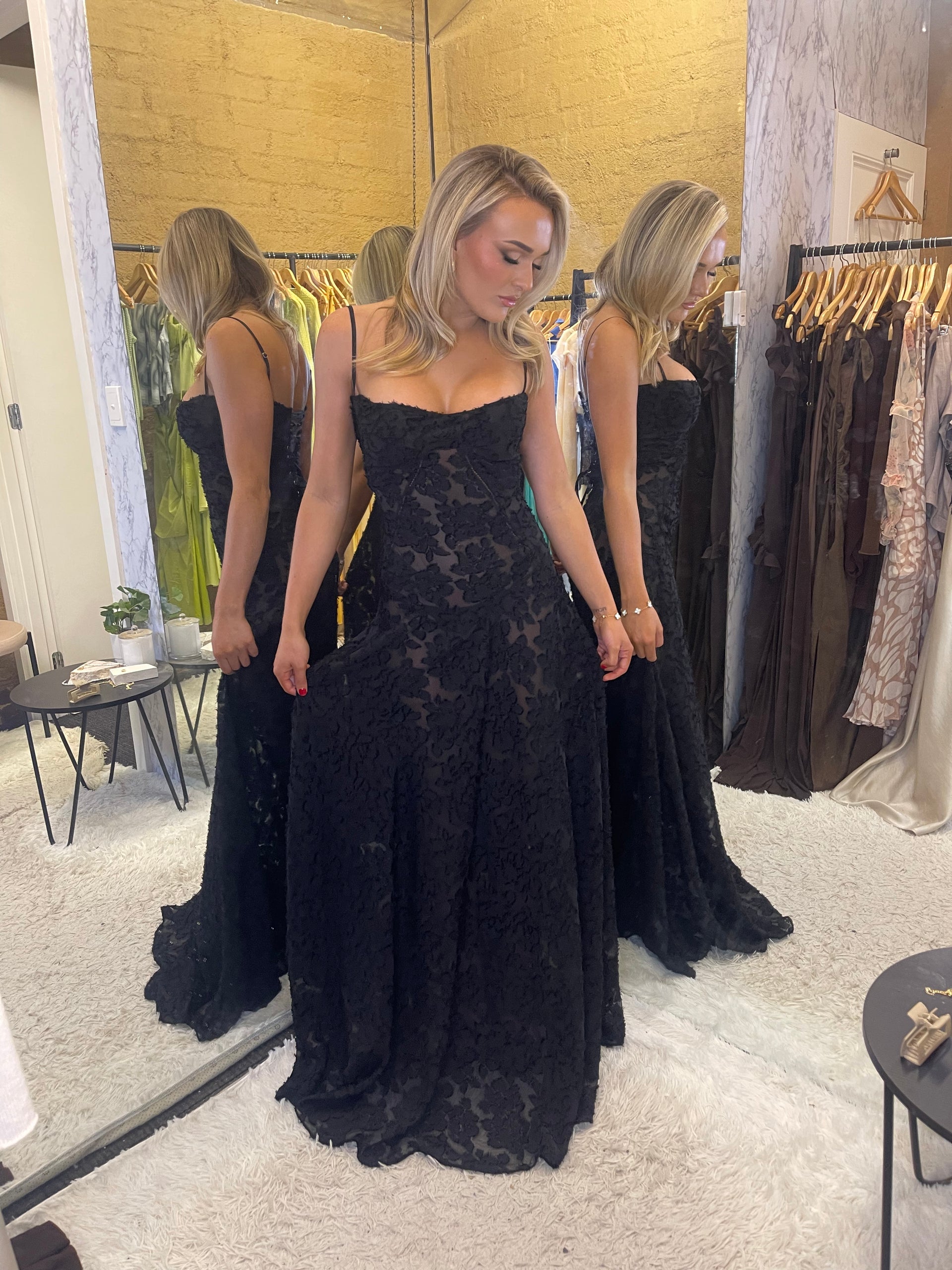 Seren House of CB BLACK – Hire Me AU