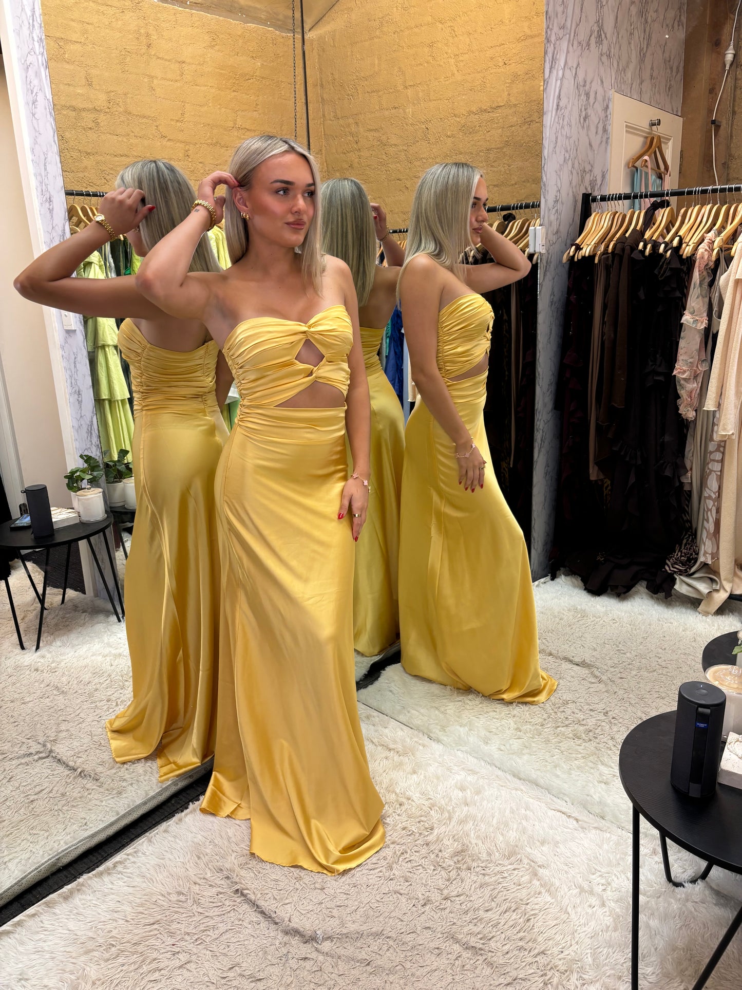 Inka gown hnter the label yellow