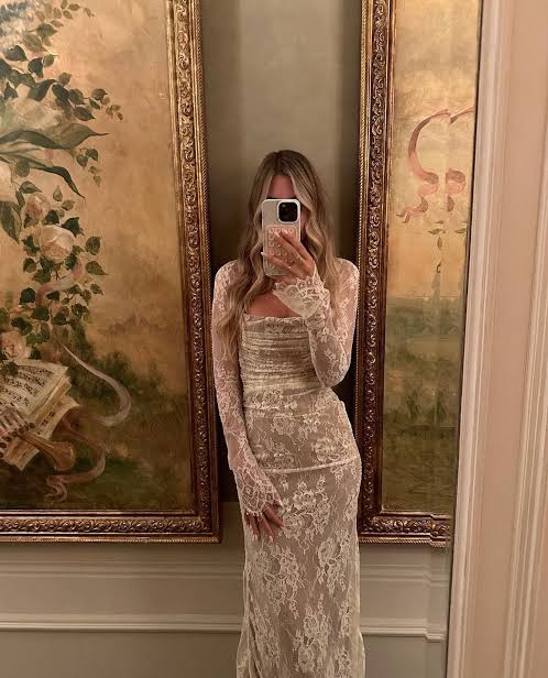 ARTEMIS' VINTAGE CREAM LACE MAXI DRESS House of CB